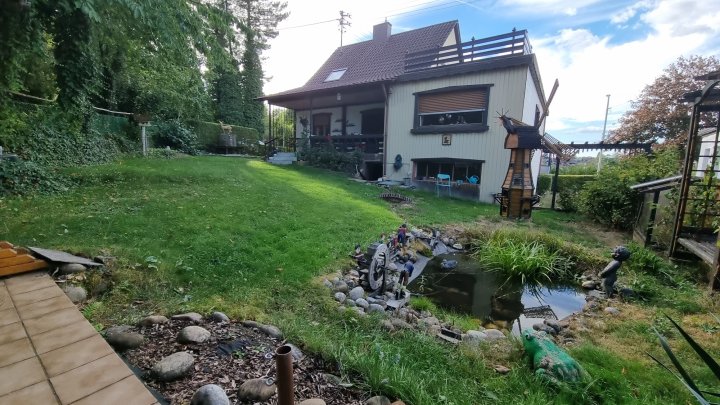 Gemütliches Einfamilienhaus gelegen in ruhiger Umgebung und Waldrandnähe von Griesborn