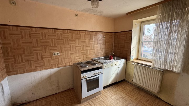 Einfamilienhaus mit Anbau und Ausbaupotenzial in Rivenich