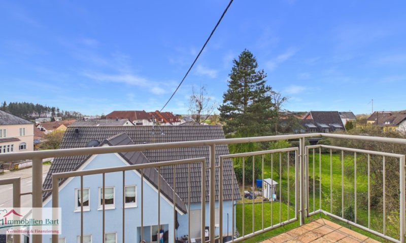 GRENZNÄHE: GEMÜTLICHE DACHGESCHOSSWOHNUNG MIT GARAGE IN ORSCHOLZ!