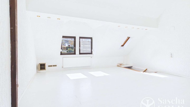 Großzügige Maisonettewohnung mit offenem Dachstudio in zentraler Lage von St. Ingbert