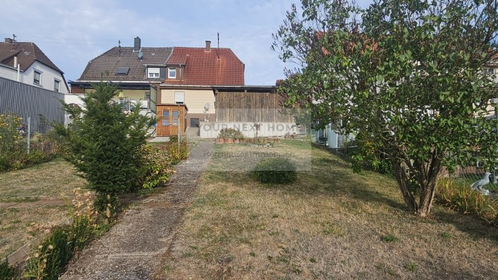 Doppelhaushälfte mit großem Garten und herrlichem Ausblick in Bexbach-Frankenholz