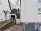 Einfahrt Garage