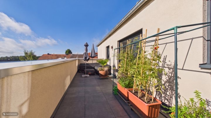 HOCHWERTIGE 128 M² PENTHOUSE WOHNUNG IN TOLLER LAGE VON ORSCHOLZ!