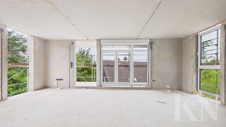 Neubauwohnung mit Balkon in besonderer Hanglage von Spiesen-Elversberg