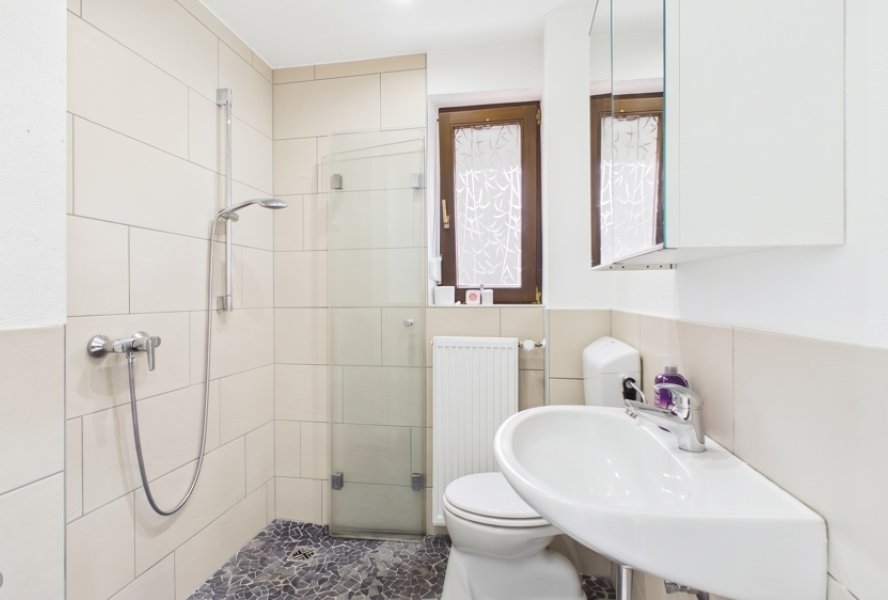Badezimmer EG
