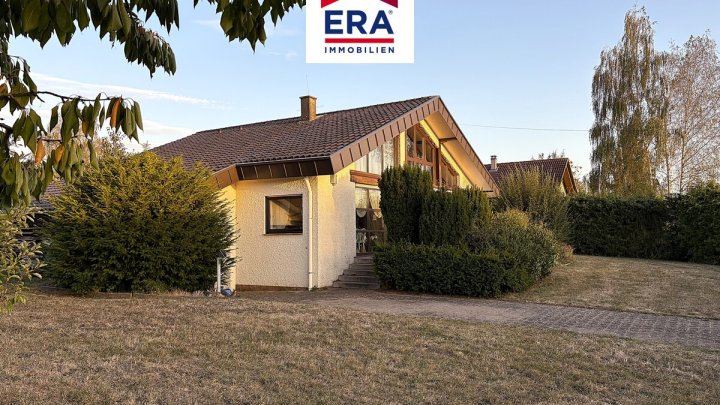 KEINE VERMITTLUNGSGEBÜHREN-CHARMANTES HAUS MIT BOOTSSTEG, STOCKWEIHER-LANGATTE/FR