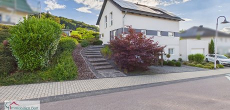 Grundstück