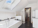 DG - Badezimmer mit Zugang zur Ankleide