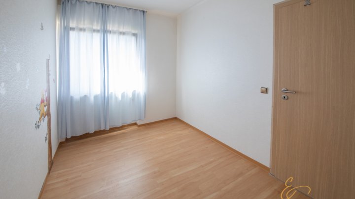 Mehr Platz, als man auf den ersten Blick vermutet – freistehender Bungalow in Ensdorf