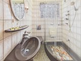 Bad mit Dusche EG