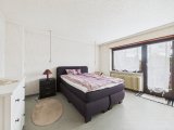Elternzimmer mit Zugang zum Balkon