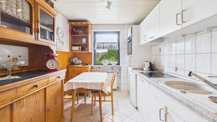 Einfamilienhaus mit viel Platz für Neugestaltung