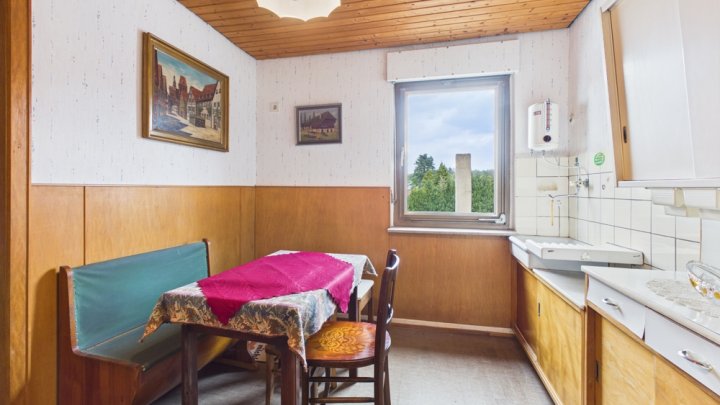 Einfamilienhaus mit viel Platz für Neugestaltung