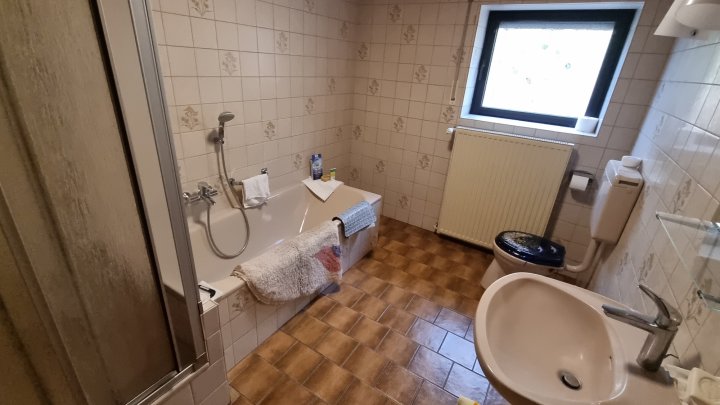 Zweifamilienhaus gelegen in Sackgasse und Bestlage von Püttlingen