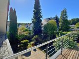 Anliegender Balkon OG