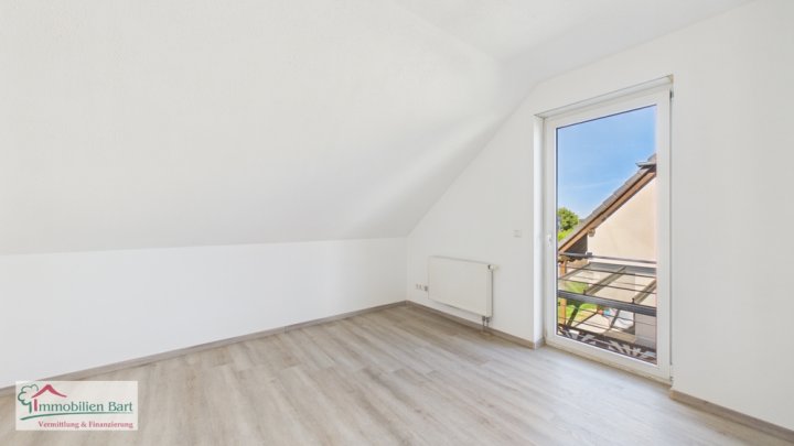 GRENZNÄHE LUXEMBURG: WOHNHAUS MIT GARAGE / GARTEN IN PERL-BORG!