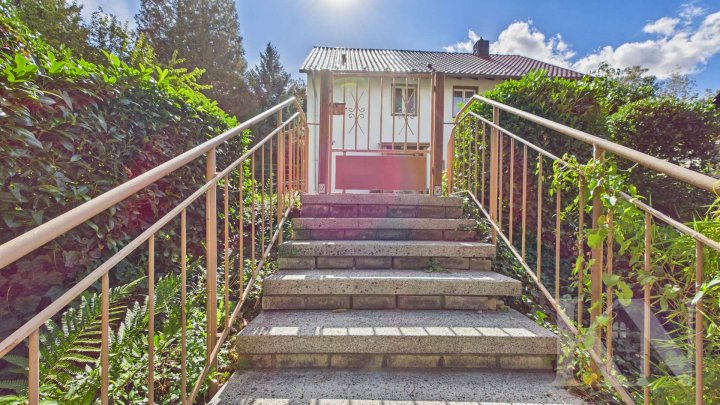 Großzügiges Ein- bis Zweifamilienhaus in Saarbrücker Top-Lage