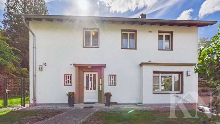 Großzügiges Ein- bis Zweifamilienhaus in Saarbrücker Top-Lage