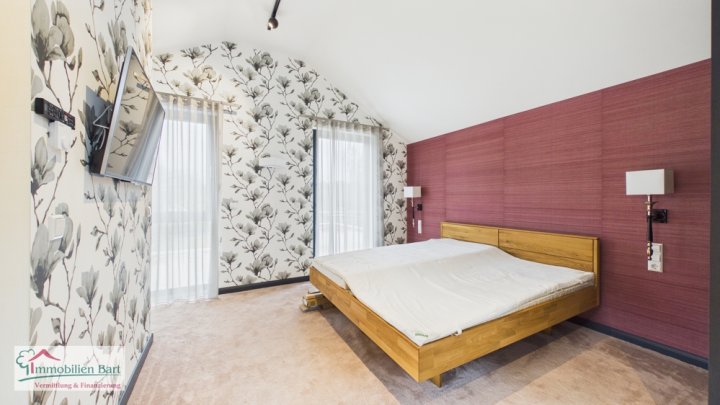 SAARBURG/SERRIG: EXTRAVAGANTES, NEUES WOHNHAUS AN MAXIMAL 2 PERSONEN ZU VERMIETEN!