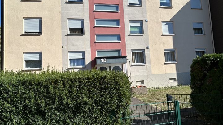  Gepflegte 3 ZKB-Wohnung mit Balkon, Garage und außergewöhnlichem Hobbybereich