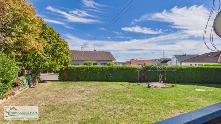 GRENZNÄHE ZU LUXEMBURG: IDYLLISCH GELEGENER BUNGALOW MIT GARAGE UND GARTEN!