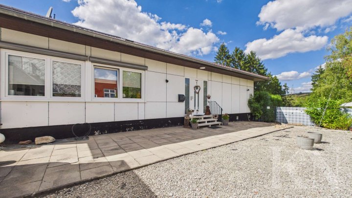 Freistehender Bungalow auf großzügigem Grundstück in ruhiger Lage von Mandelbachtal