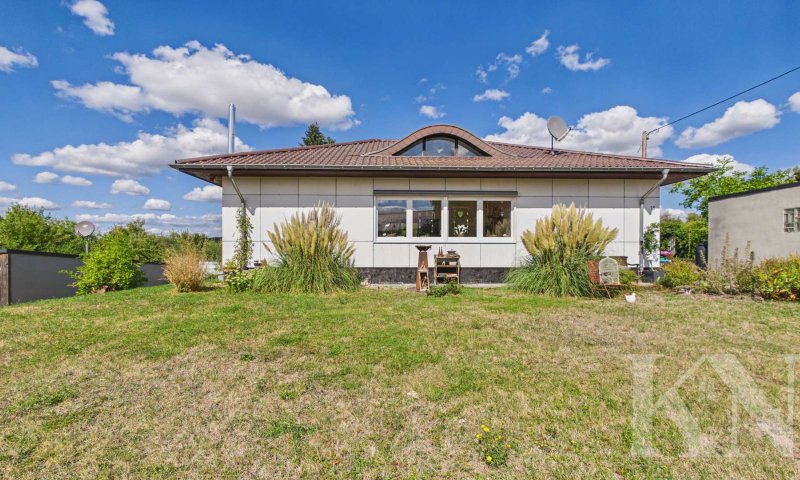 Freistehender Bungalow auf großzügigem Grundstück in ruhiger Lage von Mandelbachtal