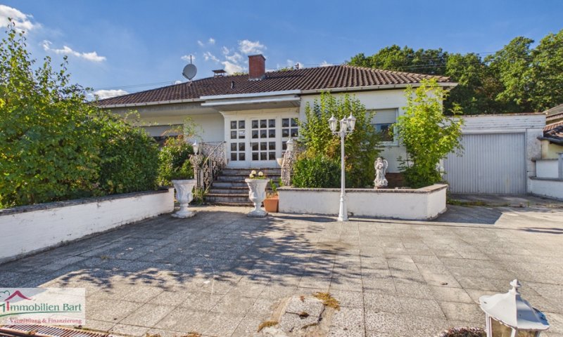 PERL: WOHNHAUS MIT 200 M² WOHNFLÄCHE IN TOP LAGE