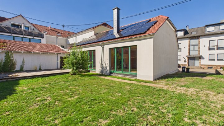 Einfamilienhaus mit Grundstück in bester Lage von Lisdorf