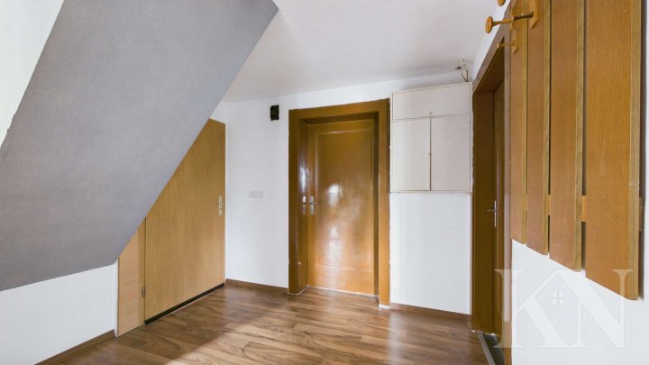 Wohnen, vermieten oder Mehrgenerationenwohnen – Dreifamilienhaus in Saarbrücken