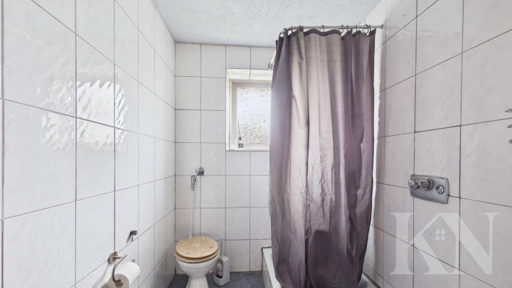 Wohnen, vermieten oder Mehrgenerationenwohnen – Dreifamilienhaus in Saarbrücken