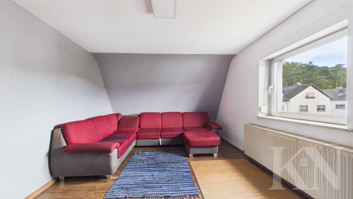 Wohnen, vermieten oder Mehrgenerationenwohnen – Dreifamilienhaus in Saarbrücken