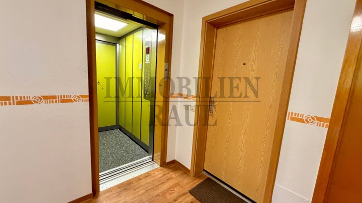 GEPFLEGTE 3 ZKB WOHNUNG MIT SÜD-BALKON UND GARAGE IN EINEM SEHR GEPFLEGTEN OBJEKT IN SULZBACH