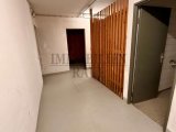 Flur im Keller 
