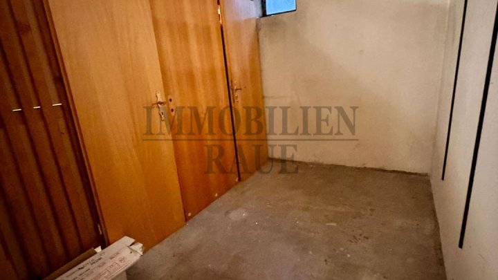 GEPFLEGTE 3 ZKB WOHNUNG MIT SÜD-BALKON UND GARAGE IN EINEM SEHR GEPFLEGTEN OBJEKT IN SULZBACH
