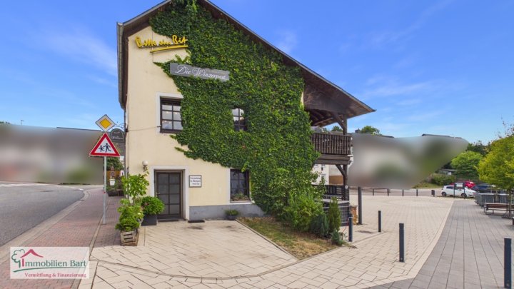 VIELSEITIGE IMMOBILIE MIT GASTRONOMIE, FERIENWOHNUNG UND GROßZÜGIGEM WOHNBEREICH IN ZERF