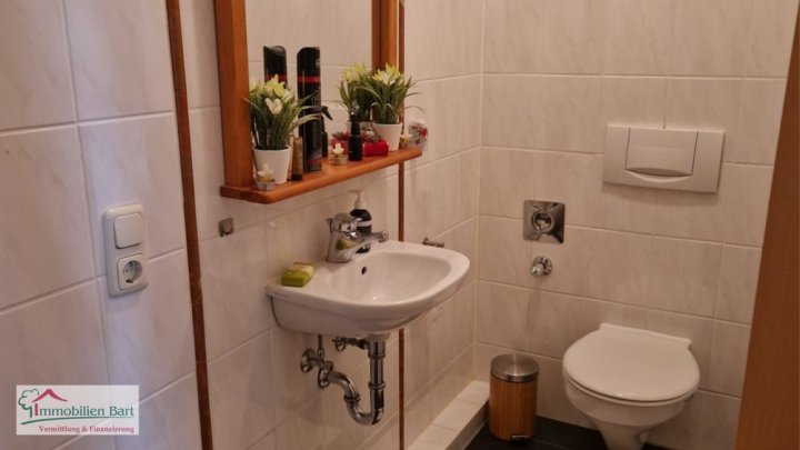 SAARBURG: KAPITALANLEGER AUFGEPASST! LANGFRISTIG VERMIETETE WOHNUNG
