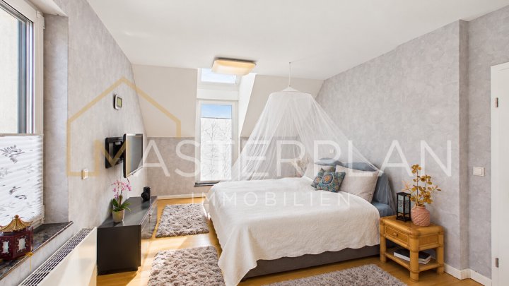 Modernisiertes Einfamilienhaus mit sonniger Dachterrasse