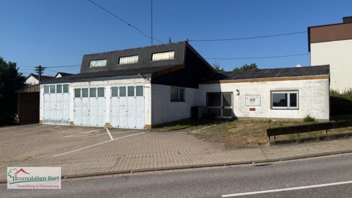 INVESTOREN AUFGEPASST- WOHNUNGSBAU MÖGLICH, BIS ZU 14 WOHNUNGEN!