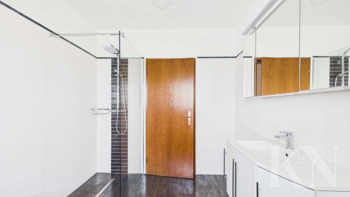 Großzügiges Einfamilienhaus mit Einliegerwohnung, 1.018 m² Grundstück und Weitblick in Riegelsberg!