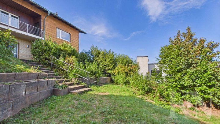 Großzügiges Einfamilienhaus mit Einliegerwohnung, 1.018 m² Grundstück und Weitblick in Riegelsberg!