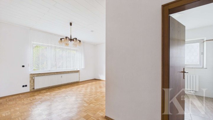 Großzügiges Einfamilienhaus mit Einliegerwohnung, 1.018 m² Grundstück und Weitblick in Riegelsberg!