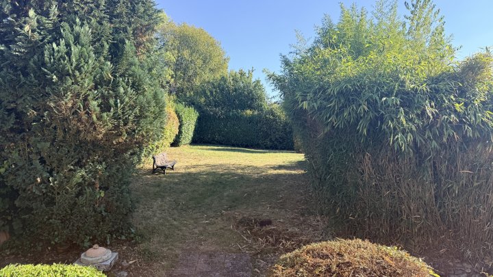Freistehendes Einfamilienhaus mit großem Garten und viel Gestaltungspotenzial in Nalbach-Bilsdorf