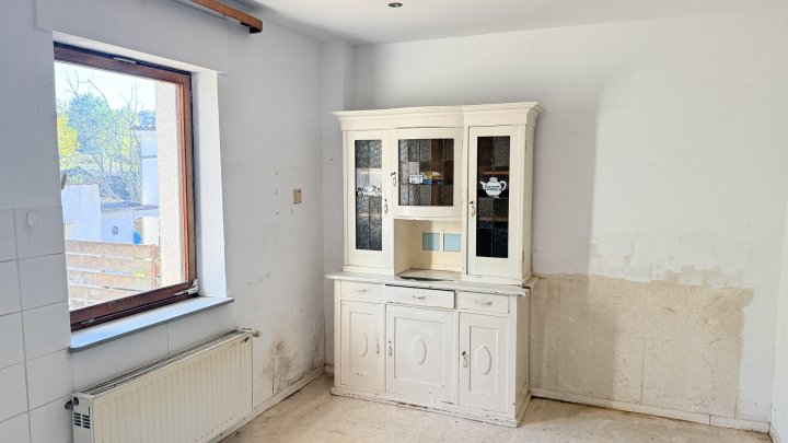 Freistehendes Einfamilienhaus mit großem Garten und viel Gestaltungspotenzial in Nalbach-Bilsdorf