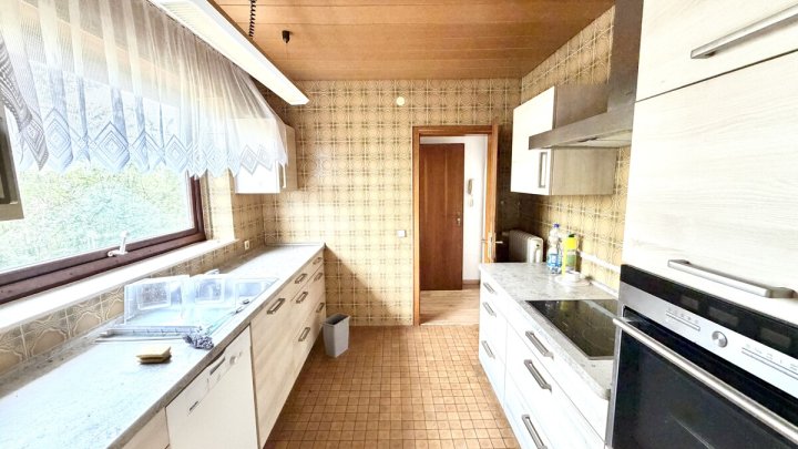 Einfamilienhaus mit Einliegerwohnung in ruhiger, naturnaher Höhenlage