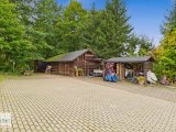 Gartenhaus mit Holzlager