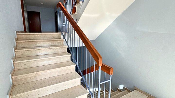 Renovierte 2-ZKB mit EBK, Balkon + Tiefgarage, Spitzenlage am Rotenbühl