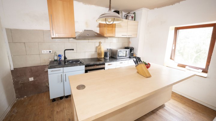 Handwerker aufgepasst – kleines Haus mit Garten sucht neuen Besitzer!