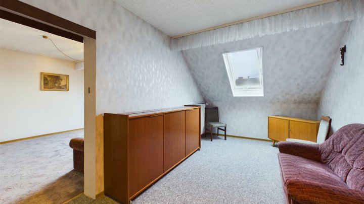 Reihenmittelhaus in Saarlouis-Roden- Viel Platz, viel Potenzial