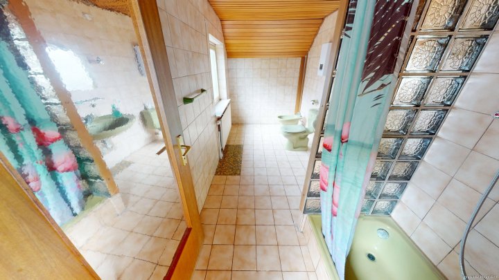 Ein-Zweifamilien-Handwerkerhaus in ruhiger Nebenstraße von Elm